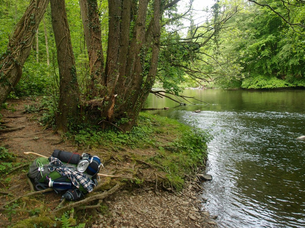 Schöner Rastplatz am Wasser
