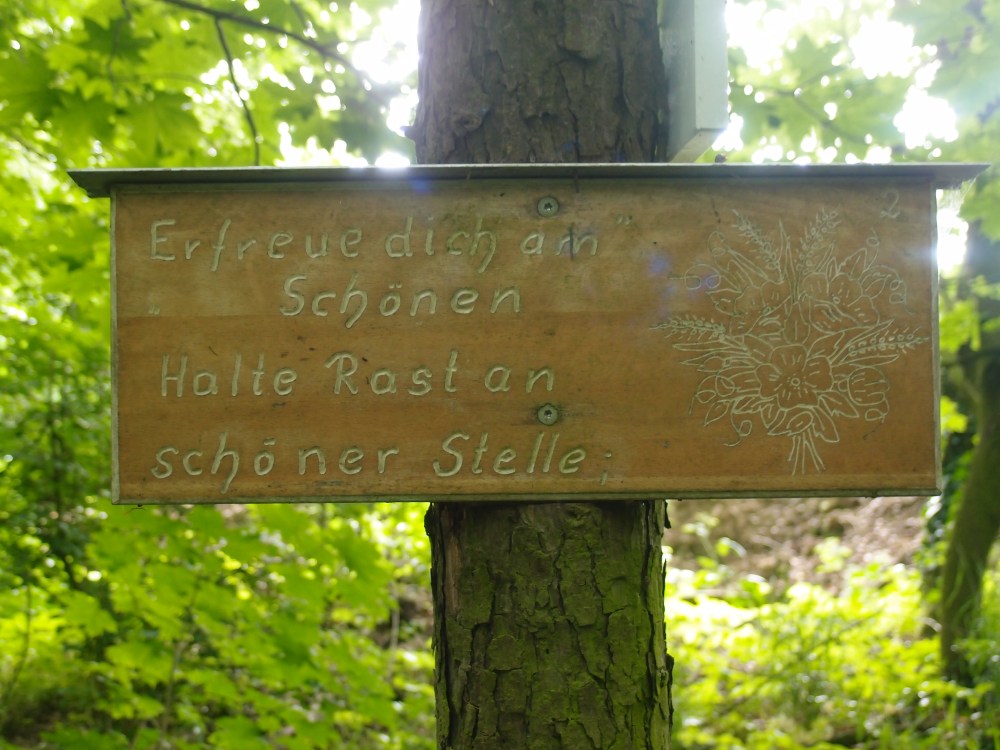 Und auch das Schild ist durchaus zwei Blicke wert!